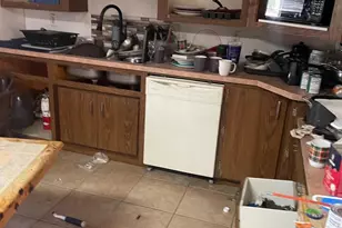 3401 W St Moritz Ln, Phoenix, AZ 85053 - Photo 3