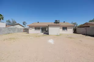 8821 W Sahuaro Dr, Peoria, AZ 85345 - Photo 19