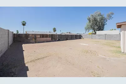 8821 W Sahuaro Drive, Peoria, AZ 85345 - Photo 21