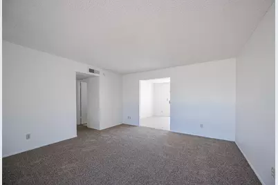 8821 W Sahuaro Drive, Peoria, AZ 85345 - Photo 7