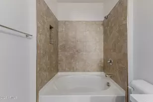 2511 W Queen Creek Rd, Chandler, AZ 85248 - Photo 17