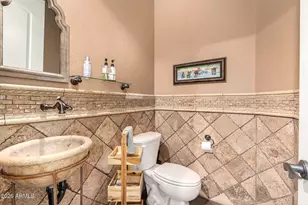 2324 E La Verna Way, Phoenix, AZ 85086 - Photo 35