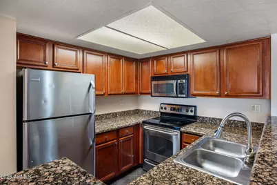 5757 W Eugie Avenue #2027, Glendale, AZ 85304 - Photo 5