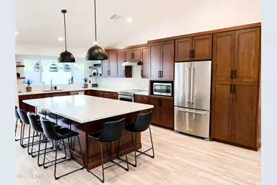 9067 E Larkspur Drive, Scottsdale, AZ 85260 - Photo 3