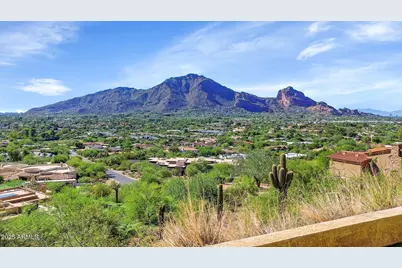 7040 N Invergordon Road, Paradise Valley, AZ 85253 - Photo 1