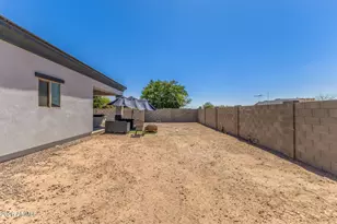 12459 W Lobo Dr, Arizona City, AZ 85123 - Photo 31