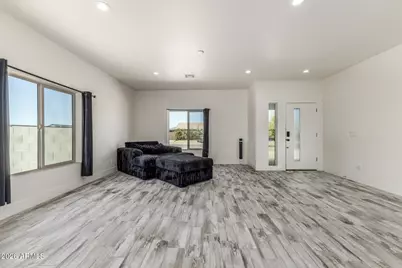 12459 W Lobo Drive, Arizona City, AZ 85123 - Photo 13