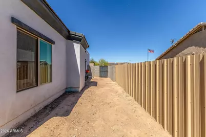 12459 W Lobo Drive, Arizona City, AZ 85123 - Photo 35