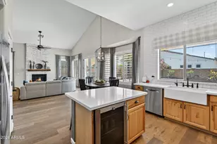 781 E Capricorn Way, Chandler, AZ 85249 - Photo 13