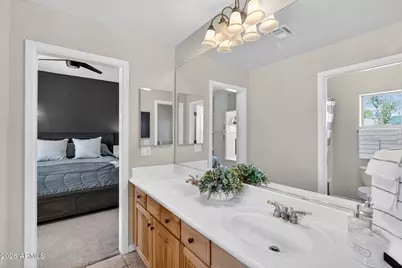 781 E Capricorn Way, Chandler, AZ 85249 - Photo 29