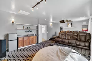 781 E Capricorn Way, Chandler, AZ 85249 - Photo 29