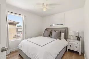 4010 E Melinda Ln, Phoenix, AZ 85050 - Photo 17