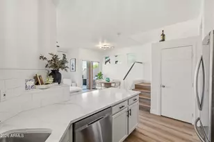 4010 E Melinda Ln, Phoenix, AZ 85050 - Photo 11