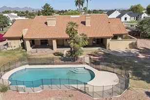 9814 N 53rd Pl, Paradise Valley, AZ 85253 - Photo 15