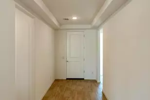 15664 W Mercer Ln, Surprise, AZ 85379 - Photo 5