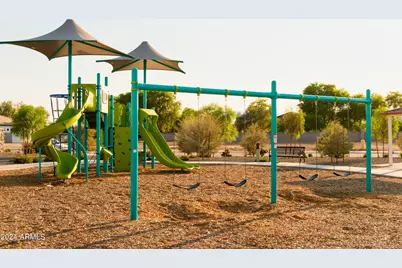 15664 W Mercer Lane, Surprise, AZ 85379 - Photo 35