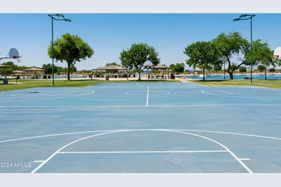 15664 W Mercer Lane, Surprise, AZ 85379 - Photo 49