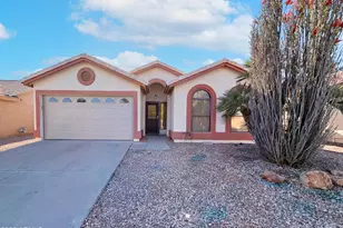 25210 S Wyoming Ave, Sun Lakes, AZ 85248 - Photo 1