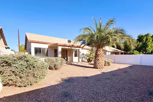 25210 S Wyoming Ave, Sun Lakes, AZ 85248 - Photo 5