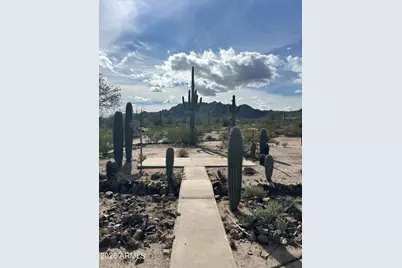 52301 W Cardinal Road, Maricopa, AZ 85139 - Photo 1