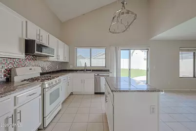 12694 W Mulberry Drive, Avondale, AZ 85392 - Photo 15