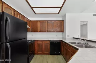 11666 N 28th Dr, Phoenix, AZ 85029 - Photo 5