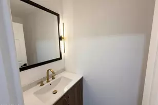 5524 N 39th Ave, Phoenix, AZ 85019 - Photo 17