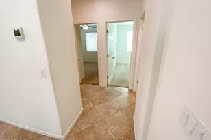 10786 W Bronco Trail, Peoria, AZ 85383 - Photo 9