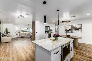 1913 N 22nd Pl, Phoenix, AZ 85006 - Photo 11