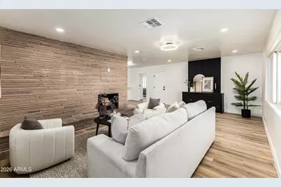 1913 N 22nd Place, Phoenix, AZ 85006 - Photo 3