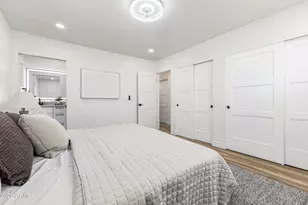 1913 N 22nd Pl, Phoenix, AZ 85006 - Photo 11