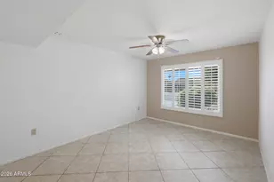 9710 W Hawthorn Ct, Sun City, AZ 85351 - Photo 13