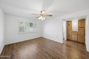 9710 W Hawthorn Ct, Sun City, AZ 85351 - Photo 3