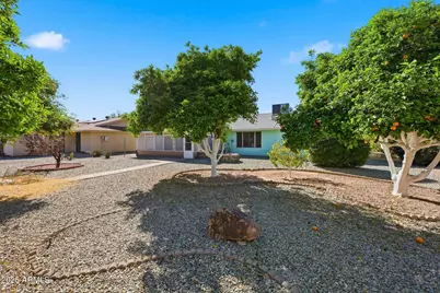 9710 W Hawthorn Court, Sun City, AZ 85351 - Photo 37