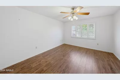 9710 W Hawthorn Court, Sun City, AZ 85351 - Photo 25