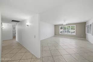 9710 W Hawthorn Ct, Sun City, AZ 85351 - Photo 19