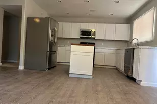 3606 W Stella Ln, Phoenix, AZ 85019 - Photo 9