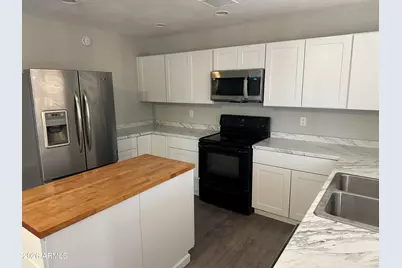 3606 W Stella Lane, Phoenix, AZ 85019 - Photo 11