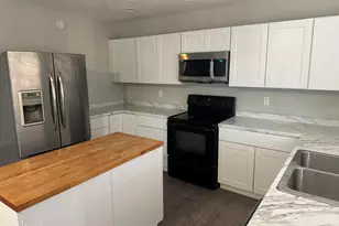 3606 W Stella Ln, Phoenix, AZ 85019 - Photo 11