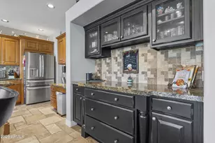 8996 W Potter Dr, Peoria, AZ 85382 - Photo 15