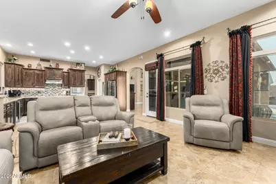 6838 W Robin Lane, Glendale, AZ 85310 - Photo 11