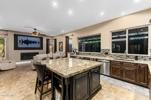 6838 W Robin Ln, Glendale, AZ 85310 - Photo 13