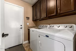 6838 W Robin Ln, Glendale, AZ 85310 - Photo 33