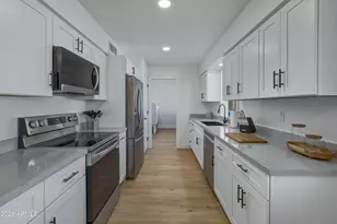 7824 E Navarro Ave, Mesa, AZ 85209 - Photo 11