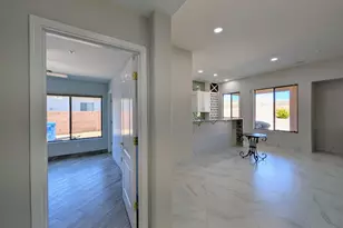 27321 N Gidiyup Trail, Phoenix, AZ 85085 - Photo 33