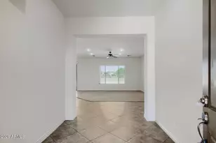 18188 W Paradise Ln, Surprise, AZ 85388 - Photo 5