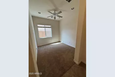 18188 W Paradise Lane, Surprise, AZ 85388 - Photo 19