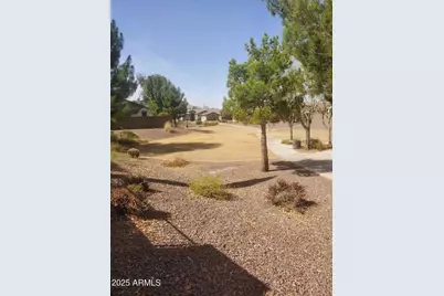 18188 W Paradise Lane, Surprise, AZ 85388 - Photo 13