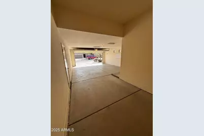 18188 W Paradise Lane, Surprise, AZ 85388 - Photo 11