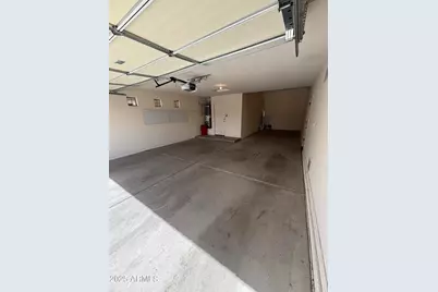 18188 W Paradise Lane, Surprise, AZ 85388 - Photo 15